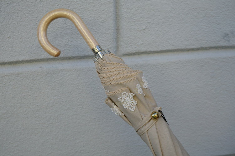 【ふるさと納税】雪華模様の刺繍入り日傘（晴雨兼用・サイズ50cm・UV加工・麻50％綿50％）カラー：ベージュ | 日傘 50センチ 晴雨兼用 UV加工 雪の結晶 ベージュ おしゃれ かわいい スタイリッシュ 雨 梅雨 夏 日差し 日よけ 贈答 贈り物 プレゼント 父の日 母の日_BL20 サムネイル3