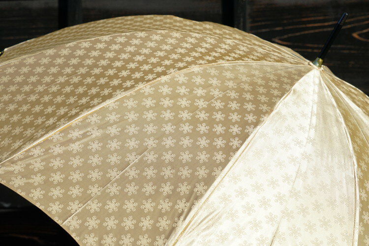 雪華模様のオリジナル傘（サイズ60cm）「もらっても、贈っても喜ばれる傘」カラー：ベージュ| 傘 かさ 60センチ 雨具 メンズ レディース 兼用 雪の結晶 ベージュ おしゃれ かわいい スタイリッシュ 雨 梅雨 贈答 贈り物 プレゼント 父の日 母の日 _BL07