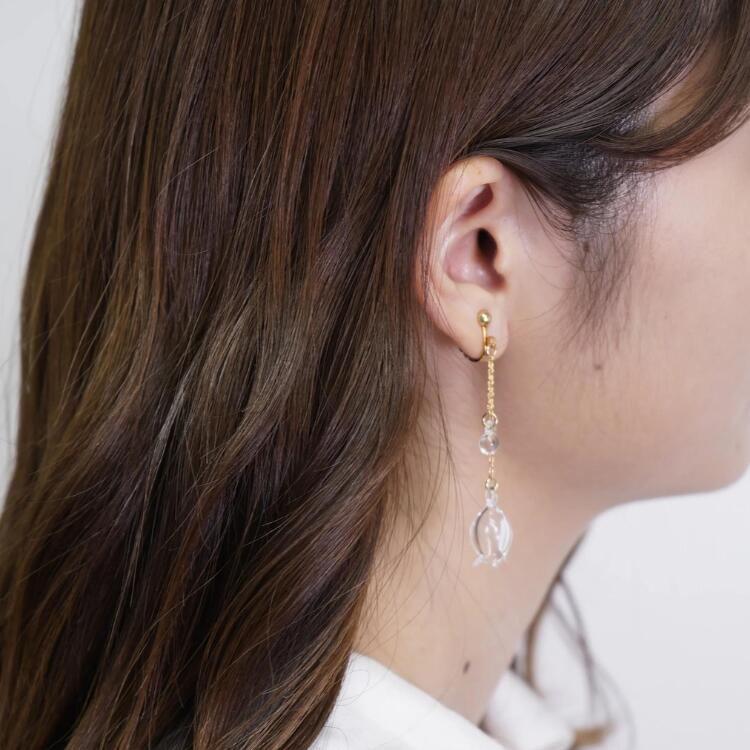 【ふるさと納税】HARIO イヤリング「リリー」シリーズ［HAP-L-003E］｜耐熱 ガラス アクセサリー ハリオ ランプワークファクトリー 職人 繊細 フォーマル カジュアル きれいめ おしゃれ 20代 30代 40代 贈答 記念品 お祝 ハンドメイド 手作り _BD91 サムネイル3