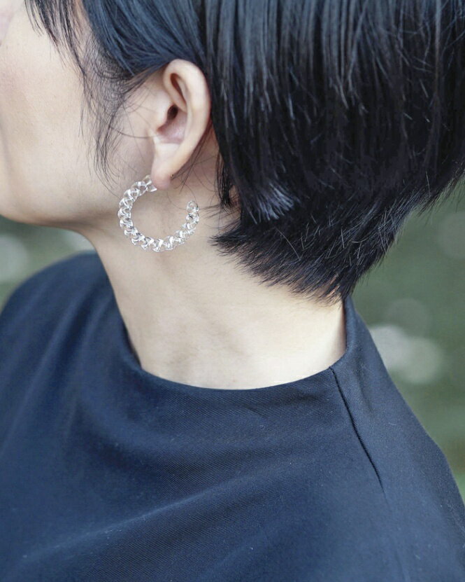 【ふるさと納税】HARIO ピアス ネジリ［HAA-N-001］ ※離島への配送不可｜耐熱 ガラス アクセサリー ハリオ ランプワークファクトリー 職人 繊細 フォーマル カジュアル きれいめ おしゃれ 20代 30代 40代 ギフト プレゼント お祝 記念日 _FM07 サムネイル3