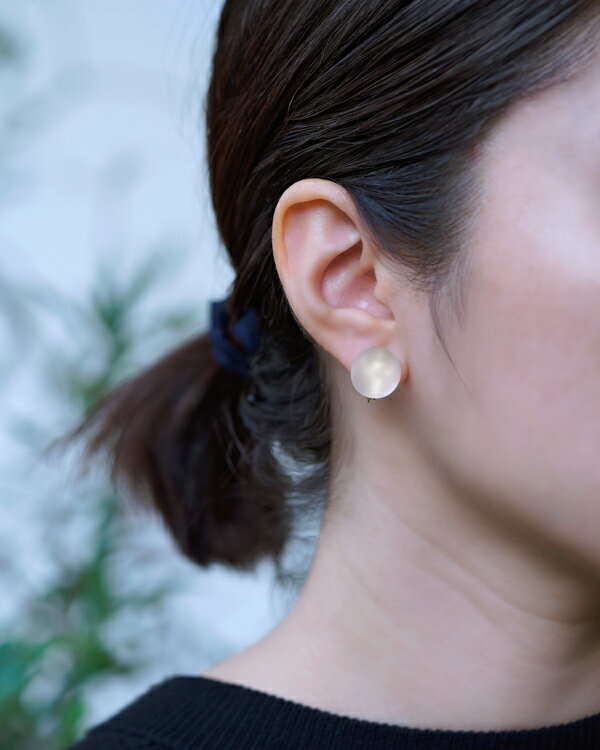 【ふるさと納税】HARIO イヤリング マユ［HAA-MY-002E］ ※離島への配送不可｜耐熱 ガラス アクセサリー ハリオ ランプワークファクトリー 職人 繊細 フォーマル カジュアル きれいめ おしゃれ 20代 30代 40代 ギフト プレゼント お祝 贈答 _FM24 サムネイル3