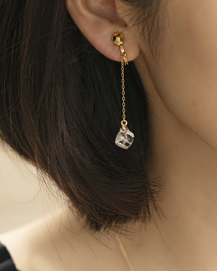 【ふるさと納税】HARIO イヤリング メルティーキューブ［HAA-MC-003E］ ※離島への配送不可｜耐熱 ガラス アクセサリー ハリオ ランプワークファクトリー 職人 繊細 フォーマル カジュアル きれいめ おしゃれ 20代 30代 40代 ギフト プレゼント_FM27 サムネイル3