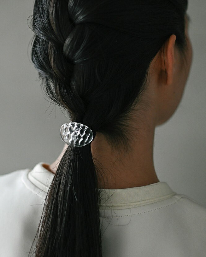 【ふるさと納税】HARIO ヘアゴム コウシモヨウ［HAA-KQ-001H］ ※離島への配送不可｜耐熱 ガラス アクセサリー ハリオ ランプワークファクトリー 職人 繊細 フォーマル カジュアル きれいめ おしゃれ 20代 30代 40代 ギフト プレゼント 記念日 _FM30 サムネイル3