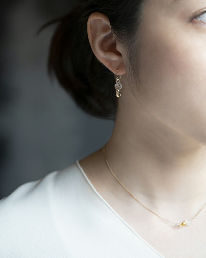 【ふるさと納税】HARIO ピアス スパークル K10［HAA-SPH-002P-K10］ ※離島への配送不可｜耐熱 ガラス アクセサリー ハリオ ランプワークファクトリー 職人 繊細 フォーマル カジュアル きれいめ おしゃれ 20代 30代 40代 ギフト プレゼント _FM63 サムネイル2