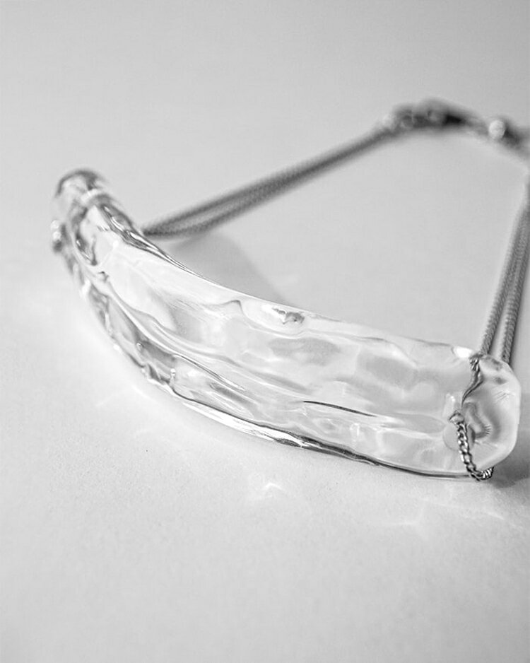 【ふるさと納税】HARIO ブレスレット ナガレ HAA-NG-BL｜耐熱 ガラス アクセサリー ハリオ 職人 繊細 フォーマル カジュアル きれいめ おしゃれ 20代 30代 40代 贈答 プレゼント ギフト 贈り物 お祝 ご褒美 記念品 _FM91 ※離島への配送不可 サムネイル3