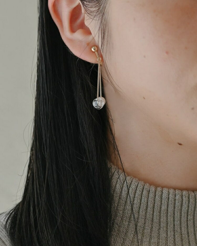 【ふるさと納税】HARIO イヤリング スフィア FP HAFP-SH-E｜耐熱 ガラス アクセサリー ハリオ 職人 繊細 フォーマル カジュアル きれいめ おしゃれ 20代 30代 40代 贈答 プレゼント ギフト 贈り物 お祝 ご褒美 記念品 _FU07 ※離島への配送不可 サムネイル3