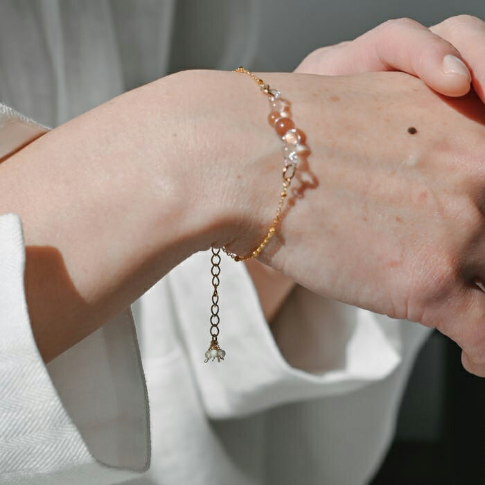 【ふるさと納税】HARIO tane ブレスレッド 渚 [HATN-NG-BL-GF]｜耐熱 ガラス アクセサリー HARIO ハリオ 職人 繊細 フォーマル カジュアル きれいめ おしゃれ かわいい 20代 30代 40代 贈答 プレゼント ギフト 贈り物 お祝 ご褒美 記念品 _FU66　※離島への配送不可 サムネイル2