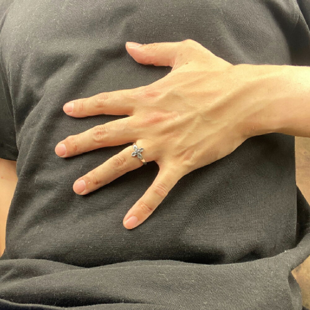 【ふるさと納税】Small cross ring スモール クロス リング ｜ 指輪 シンプル な クロス の リング 普段使い しやすい モチーフ シルバー アクセサリー 十字架 925 ハンドメイド 選べる サイズ ジュエリー シンプル プレゼント 年末年始 お中元 お歳暮 内祝い 快気祝い サムネイル2