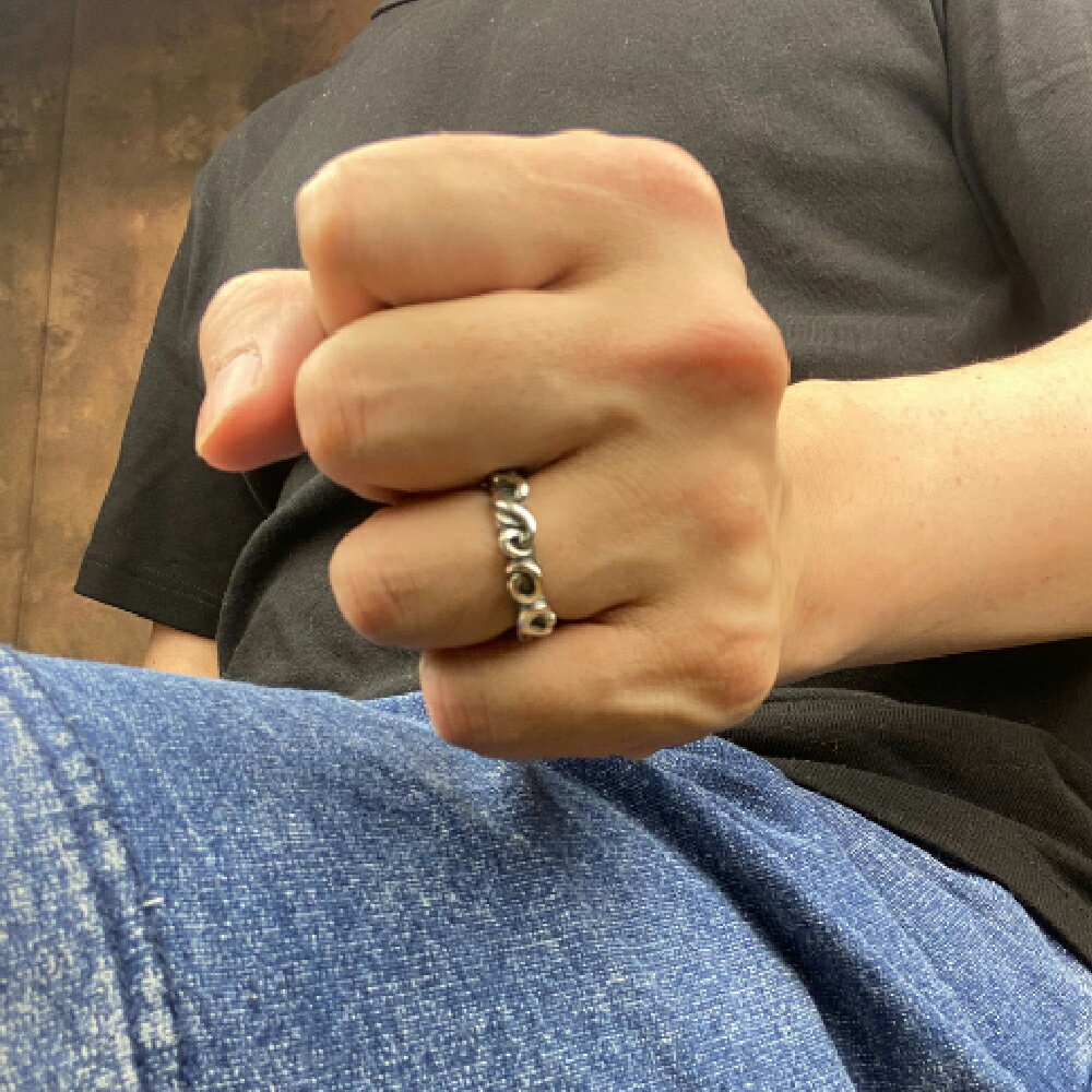 【ふるさと納税】Small undulation ring スモール アンジュレーション リング 指輪 うねり リング 普段使い 重ね付け しやすい 年末年始 お中元 お歳暮 内祝い 快気祝い サムネイル2