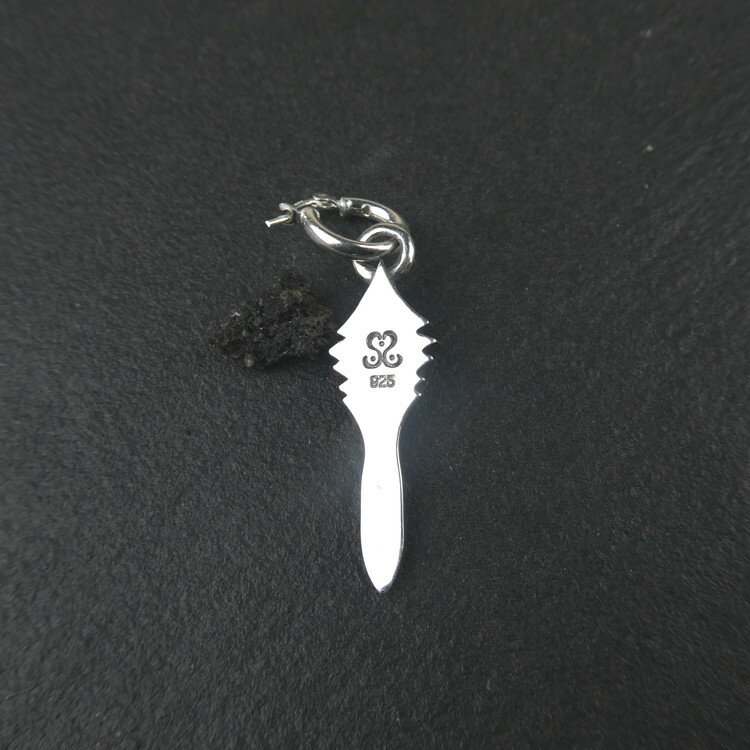【ふるさと納税】layers dagger pierce ダガー ピアス ｜ シルバー アクセサリー 925 ハンドメイド ジュエリー アクセ ファッション 人気 シンプル ギフト プレゼント 年末年始 お中元 お歳暮 内祝い 快気祝い サムネイル2