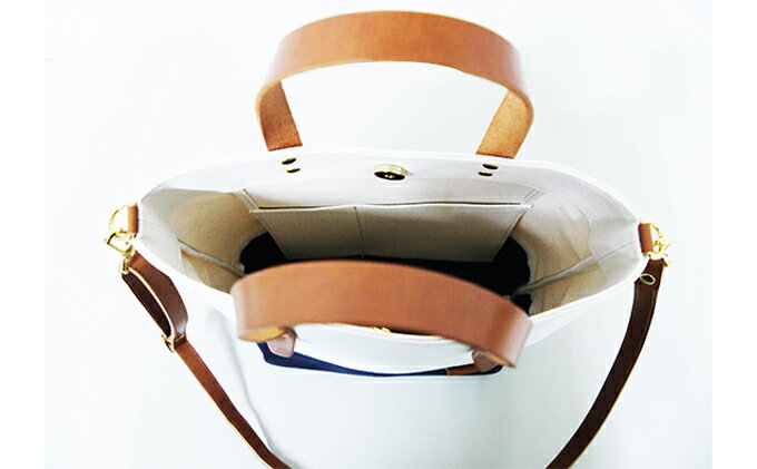 【ふるさと納税】【倉敷産帆布×本革】2way ショルダーバッグ_バイカラー（生成り×ネイビー）（ブラウン革）　【ファッション・カバン・ショルダーバッグ・2way・ショルダーバッグ・本革】◇ サムネイル3