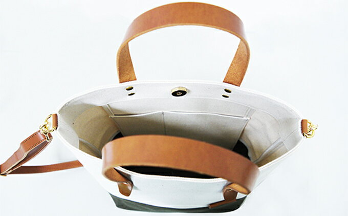 【ふるさと納税】【倉敷産帆布×本革】2way ショルダーバッグ_バイカラー（生成り×カーキ）（ブラウン革）　【ファッション・カバン・ショルダーバッグ・2way・ショルダーバッグ・本革】◇ サムネイル3