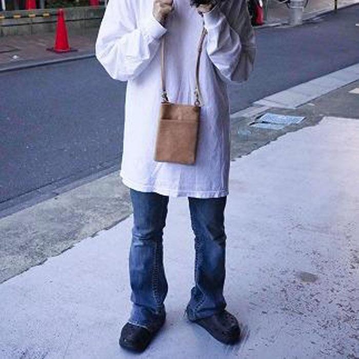 【ふるさと納税】【minca】 全6色 栃木レザーのスマホショルダー【色をお選びください】【小物 ファッション 人気 おすすめ 】 | 雑貨 小物 ファッション 人気 おすすめ 送料無料 サムネイル3