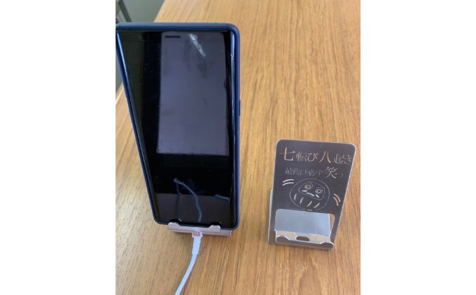 【ふるさと納税】スマホスタンド（だるま） ｜ 雑貨 小物 スマートフォン スマホ用 携帯用 アクセサリー ステンレス 動画 テレワーク タブレット用 タブレット ゲーム 撮影 充電 サムネイル3