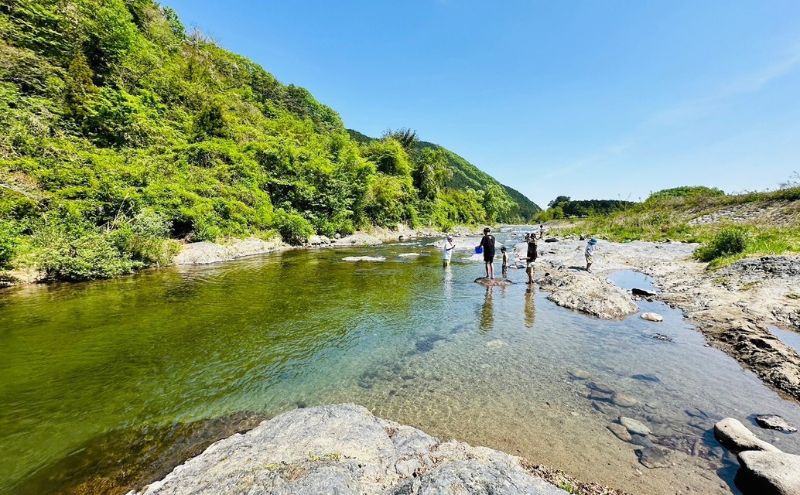 【ふるさと納税】チケット キャンプ REDROCKキャンプ場 施設利用券 3,000円分 クーポン 商品券 キャンプ場 アウトドア 鹿沼市 日帰り 宿泊 バーベキュー BBQ 自然 入場券 優待券 体験チケット サムネイル3