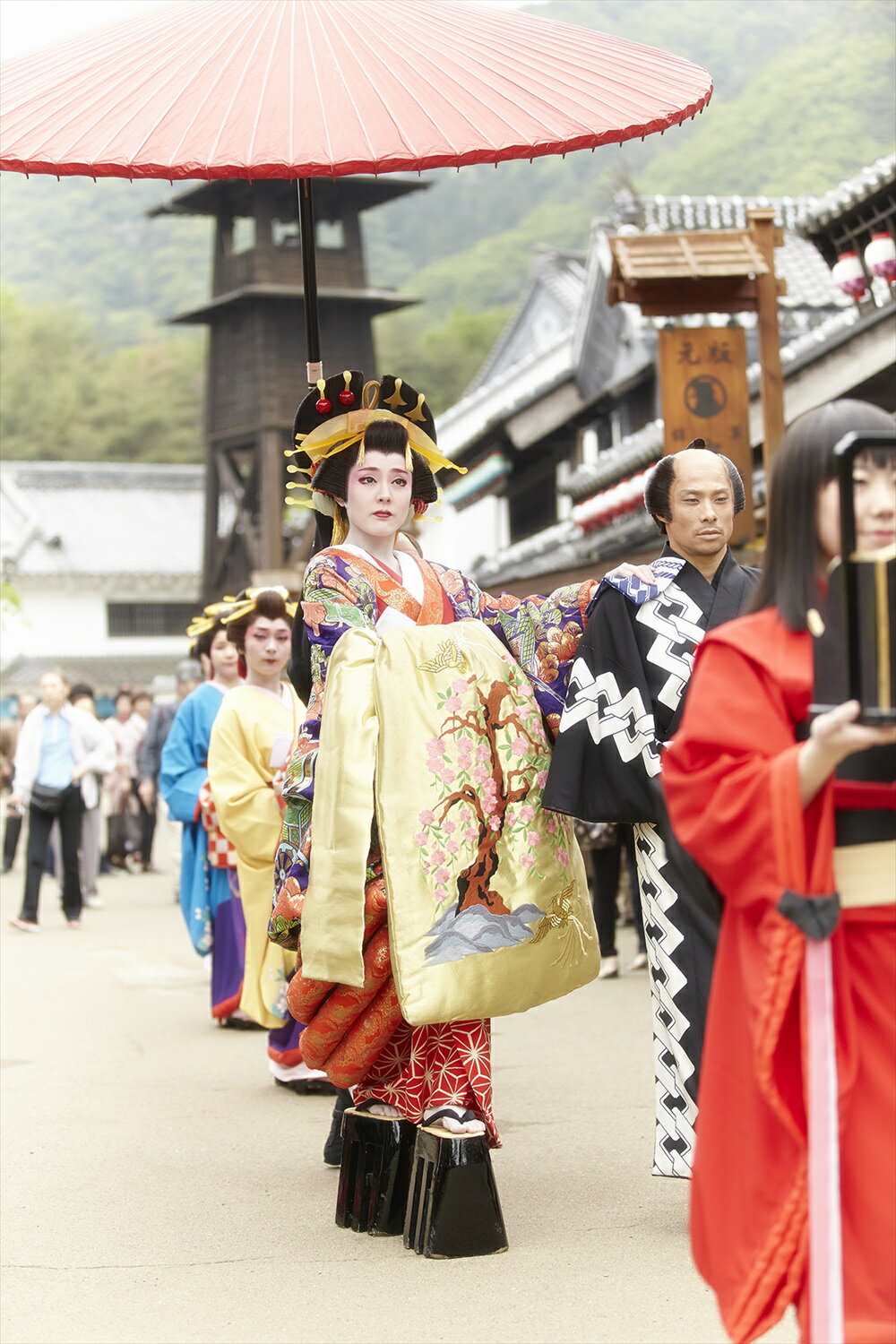 【ふるさと納税】江戸ワンダーランド日光江戸村 変身体験 (ペアご招待券付き)｜観光 旅行 仮装 チケット ペアチケット テーマパーク [0180] サムネイル3