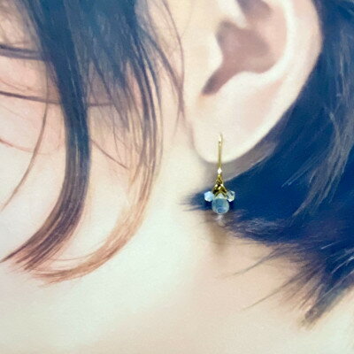 【ふるさと納税】天然石ムーンストーンとスワロフスキーのピアス【配送不可地域：沖縄県】【1563574】 サムネイル2