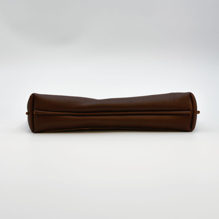 【ふるさと納税】益子の革工房maharoのショルダーポーチ（M）キャメルブラウン｜栃木県 益子町 ふるさと納税 ショルダーポーチ 牛革 手作り（AX106-1） サムネイル3