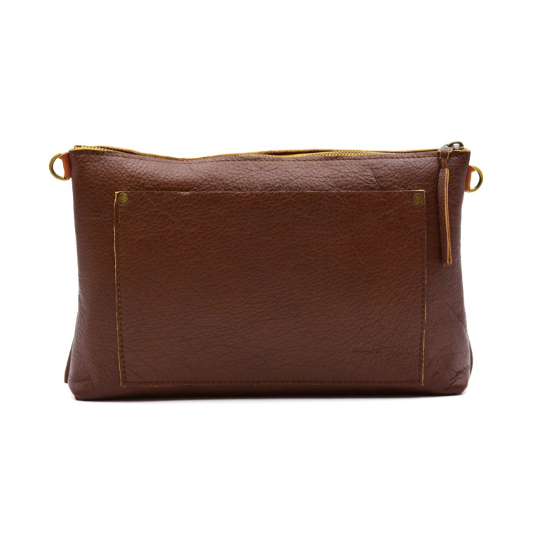 【ふるさと納税】益子の革工房maharoのショルダーポーチ（L）キャメルブラウン｜栃木県 益子町 ふるさと納税 ショルダーポーチ 牛革 手作り (AX107-1) サムネイル2