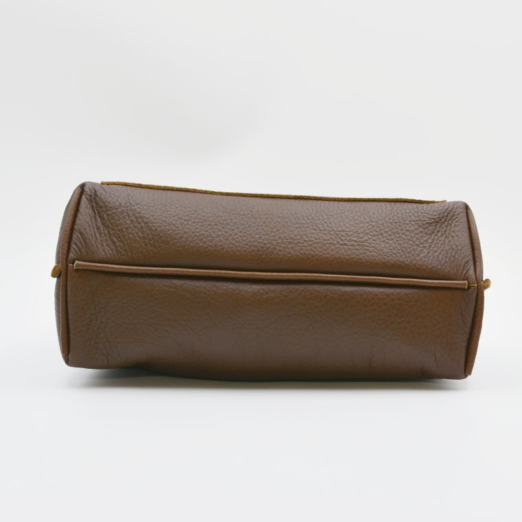 【ふるさと納税】益子の革工房maharoのショルダーポーチ　ワイド（M）キャメルブラウン｜栃木県 益子町 ふるさと納税 ショルダーポーチ ワイド 牛革 手作り（AX109-1） サムネイル3