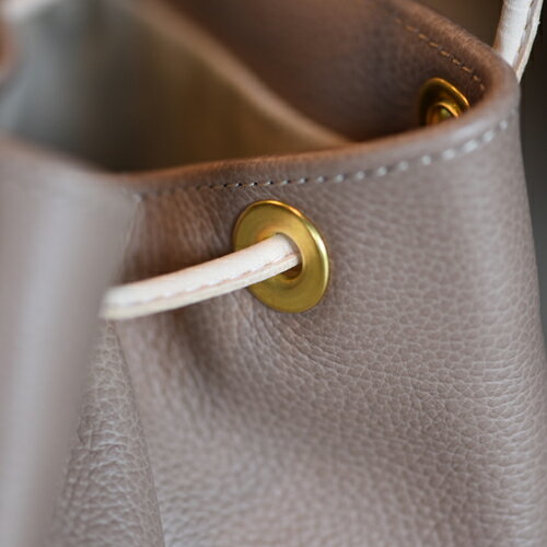 【ふるさと納税】竹と牛革の巾着カゴバッグ　ピンクベージュ｜栃木県 益子町 ふるさと納税 日用品 バッグ 伝統品 カゴバッグ 巾着（BB003-2-1） サムネイル3