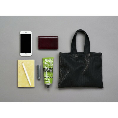 【ふるさと納税】TRICOLUMで制作したトートバッグ　Sサイズ(ゴールド)_ トートバッグ バッグ ゴールド ファッション 小物 おしゃれ 人気 おすすめ ギフト プレゼント 送料無料 【1499804】 サムネイル2