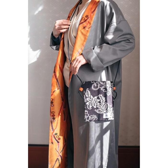 【ふるさと納税】伊勢崎銘仙をアップサイクルしたトラベルサコッシュ【カラフル】 サムネイル2