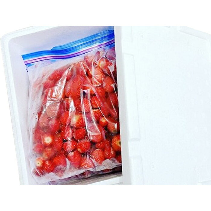 【ふるさと納税】＜数量限定！！＞フレッシュベリーの完熟冷凍いちご！大中小サイズ混合約2kg（1kg×2袋）やよいひめ・かおり野・紅ほっぺ・もういっこ ≪イチゴ 苺 ジャム ヨーグルト おやつ≫ サムネイル3