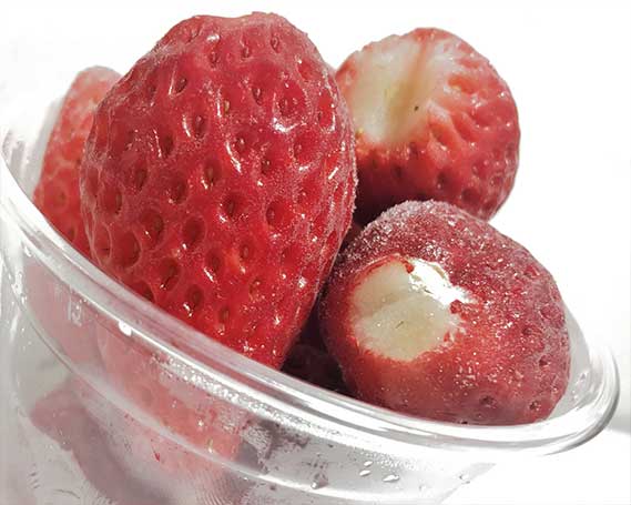 【ふるさと納税】No.225 【ちちぶ特産品セット】みそポテト2キロ・サクサク冷凍イチゴ ／ 郷土料理 ご当地グルメ 味噌 いちご 苺 フルーツ 果物 送料無料 埼玉県 サムネイル3