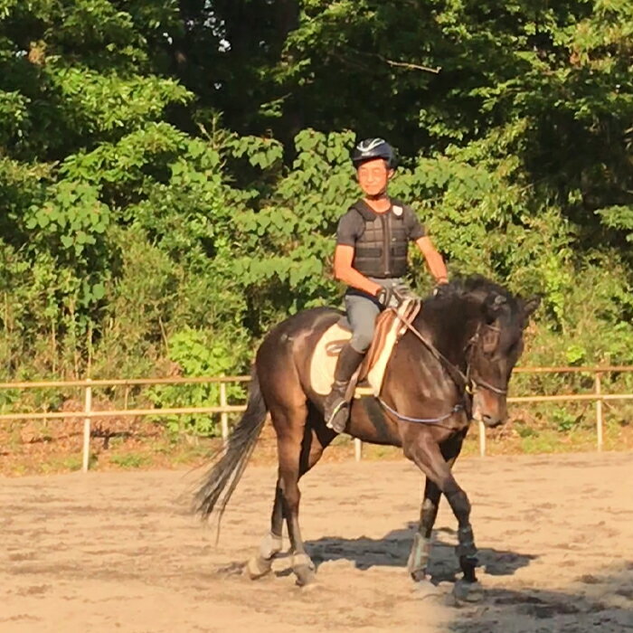 【ふるさと納税】乗馬 ビジター レッスン チケット 45分3回まで | 馬 うま 乗馬 体験 レッスン 自然 シエナ乗馬クラブ 埼玉県 狭山市 サムネイル3
