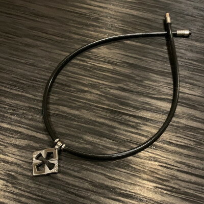 【ふるさと納税】4clover　cross　ASHモデル(ツヤ消し仕上げ)スポーツネックレス【配送不可地域：沖縄県】【1272959】 サムネイル3