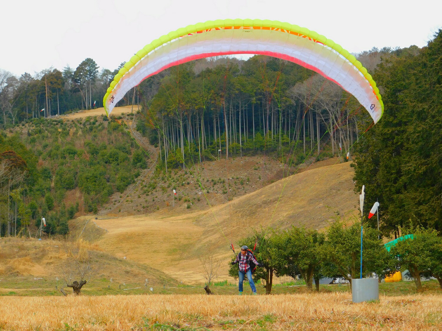 スカイパーク毛呂山　パラグライダーライセンス取得コース【ふるさと納税】 サムネイル3