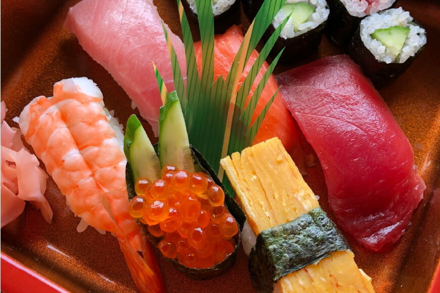 【ふるさと納税】 食事券 武蔵の小京都老舗 料亭寿司忠 お食事券 9000円 [ 料亭 寿司忠 埼玉県 小川町 148] 和食 懐石料理 小川和紙 有機野菜 地酒 握り寿司 サムネイル3