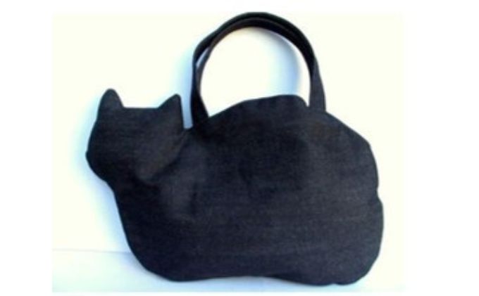 【ふるさと納税】オリジナルネコ型トートバッグ　デニム ファッション かばん ふわふわ エコファー ネコ好き ネコグッズ ネコの形 ネコの形のバック 手持ちバック デニム生地 サムネイル2