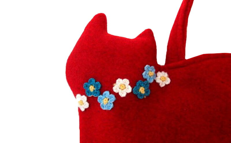 【ふるさと納税】お花モチーフネコバッグ＊カーディナルレッドA ファッション かばん 手編みトートバッグ 花飾り 厚み 崩れにくい 生地 上品 差し色 入れ口小さめ かわいい おしゃれ サムネイル3