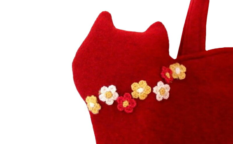 【ふるさと納税】お花モチーフネコバッグ＊カーディナルレッドB ファッション かばん 手編みトートバッグ 花飾り 厚み 崩れにくい 生地 上品 差し色 入れ口小さめ かわいい おしゃれ サムネイル3