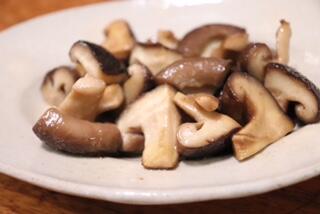 【ふるさと納税】【茎まで美味しい】一休しいたけ　ハネ品　1キロパック　【12203-0164】 - 画像3