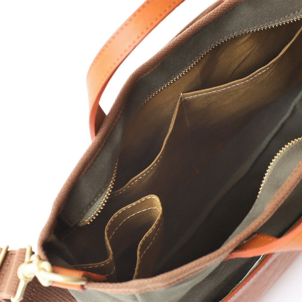 【ふるさと納税】牛革かぶせ×帆布 手提げショルダー＜4色から選択＞　【12203-0377】 acoustic world 日本製 鞄 かばん 贈り物 プレゼント ギフト 千葉県 市川市 サムネイル3