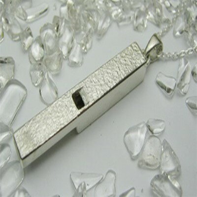 【ふるさと納税】銀の笛　ペンダント　(チェーン付き・シルバー)【1200435】 サムネイル2