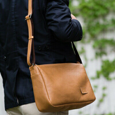本革 ショルダーバッグ キャメル バッグ かばん 鞄 カバン レザー ファッション 男性用 女性用 男女兼用 旅行 アウトドア 牛革 レゼール 贈答 ギフト プレゼント 記念日 お祝い 千葉県 旭市