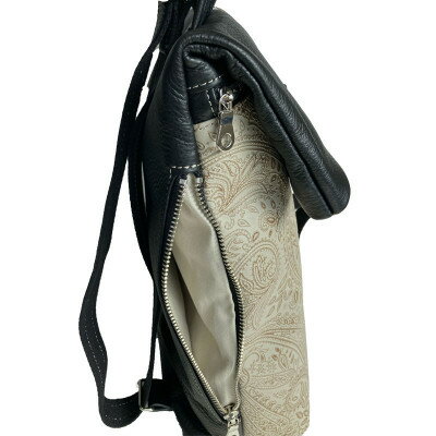 【ふるさと納税】 日本製 リュック アイボリー 口折れリュック 【W28cm×H33cm×D11.5cm】 鞄 カバン リックサック リュックサック ファッション デザイン 革 牛革 牛 ポリエステル 生地 プレゼント 送料無料 ぬいざえもん 千葉県 旭市 サムネイル3