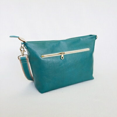 【ふるさと納税】 日本製 ショルダーバッグ エメラルド （ニッキ） 牛革 ショルダー ショルダー カバン 鞄 本革 天然皮革製品 台形型 紺 カラー カジュアル 肩掛け ギフト 贈答 記念日 送料無料 ふるさと納税 ぬいざえもん 千葉県 旭市 サムネイル3