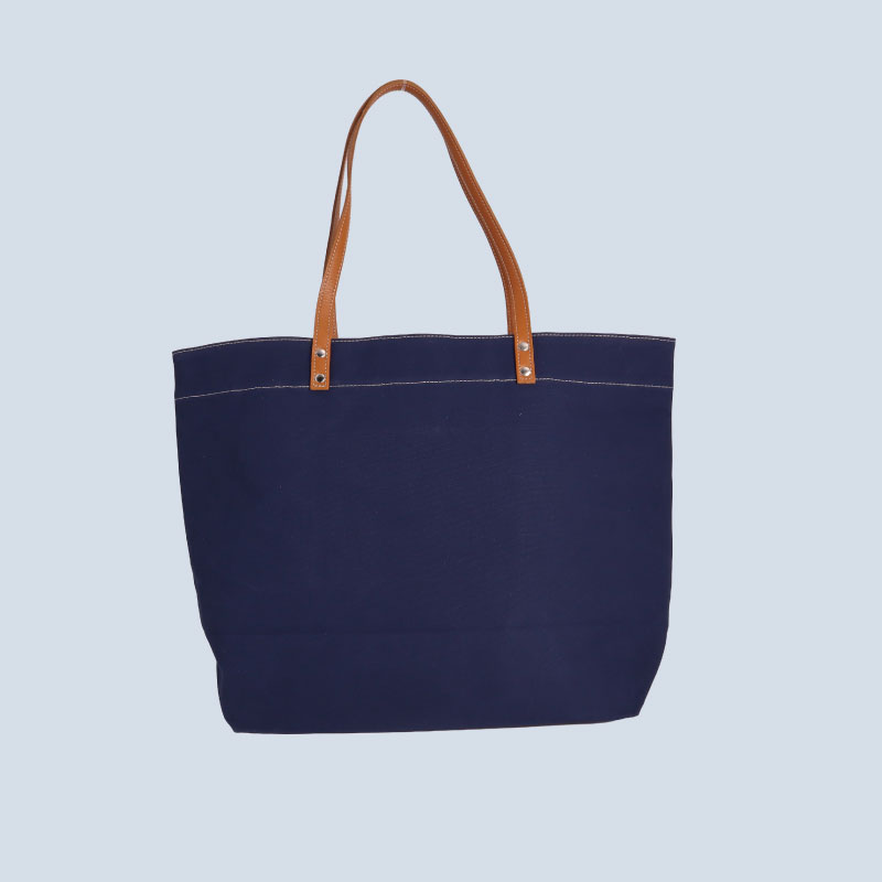 【ふるさと納税】 日本製 トート 大サイズ 選べる ネイビー カーキ ベージュ （パラフィン帆布） 牛革 トート 小型 手持ち カバン 鞄 本革 天然皮革製品 カラー カジュアル ギフト プレゼント 贈答 記念日 人気 ご褒美 送料無料 ふるさと納税 ぬいざえもん 千葉県 旭市 サムネイル3