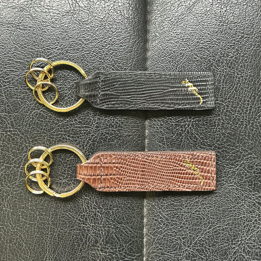 テジュー(トカゲ革) キーホルダー トカゲ トカゲ革 ワニトカゲ エキゾチックレザー ウロコ模様 天然皮革