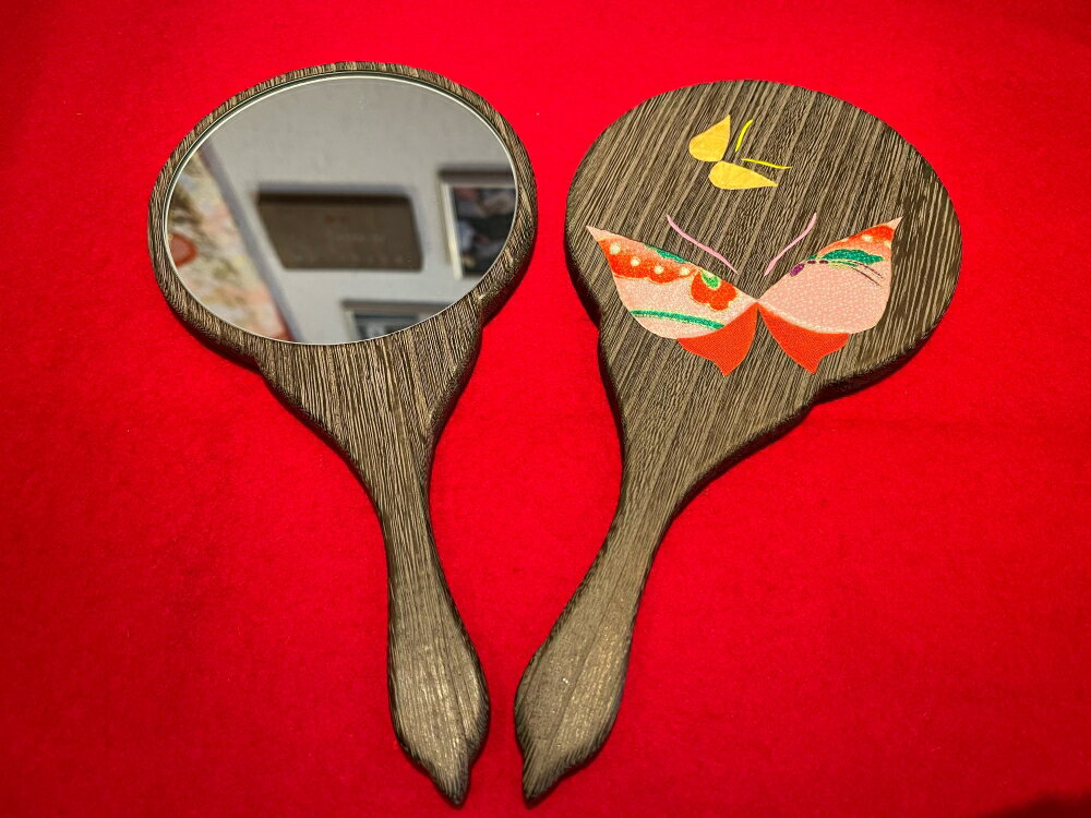 【ふるさと納税】【箱長】手鏡（中） 選べる柄 鈴 蝶 ミラー ハンドミラー コンパクトミラー 鏡 桐 木製 和風 伝統工芸品 おしゃれ 贈答 ギフト サムネイル2