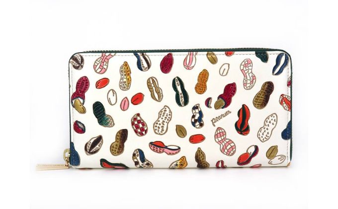 【ふるさと納税】長財布 大容量 ぐるっとファスナーの長財布 ピーナッツ 文庫屋大関 通帳が入る 財布 レディース ラウンドファスナー レザー 本革 革 文庫革 レディース財布 お財布 通帳 通帳入れ 通帳ケース 日本製 東京 墨田区　お届け：発送可能時期より順次配送 サムネイル2