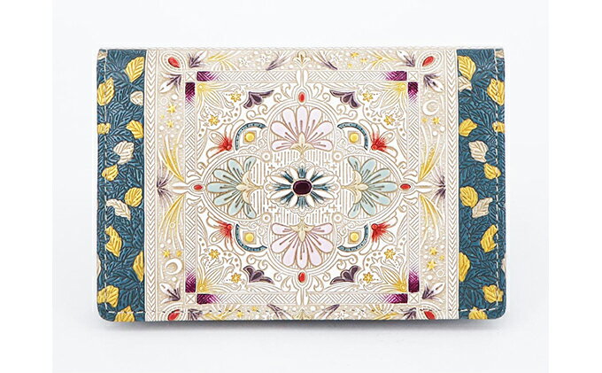 【ふるさと納税】パスケース 名刺入れとしても パスカードホルダー 黄金のタピ 文庫屋大関 名刺入れ 名刺ケース レディース 定期券入れ 定期入れ 名刺 カードケース 二つ折り 薄型 レザー 本革 革 文庫革 日本製 東京 墨田区　お届け：発送可能時期より順次配送 サムネイル2