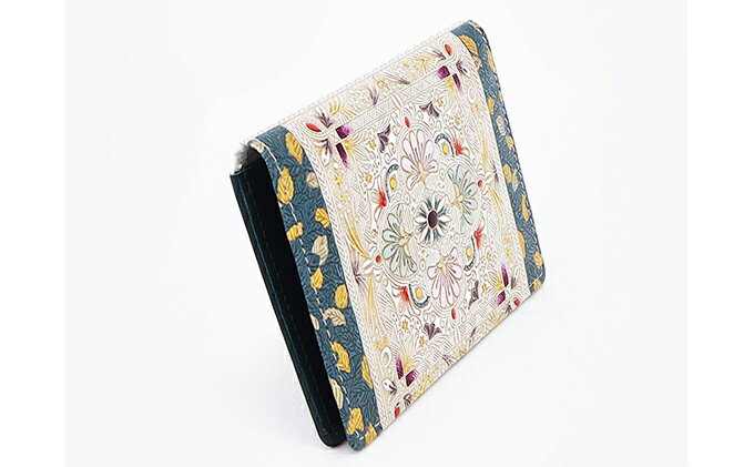 【ふるさと納税】パスケース 名刺入れとしても パスカードホルダー 黄金のタピ 文庫屋大関 名刺入れ 名刺ケース レディース 定期券入れ 定期入れ 名刺 カードケース 二つ折り 薄型 レザー 本革 革 文庫革 日本製 東京 墨田区　お届け：発送可能時期より順次配送 サムネイル3