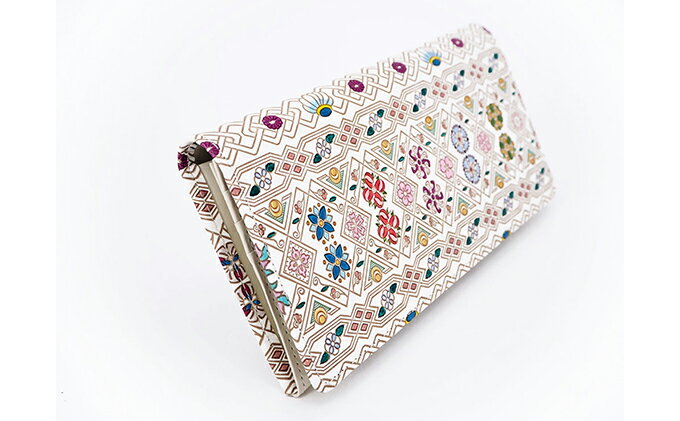 【ふるさと納税】長財布 スッキリ大人の財布 束入れ 花菱 文庫屋大関 お札を折らない 財布 レディース レザー 本革 革 文庫革 薄い スリム 軽量 スリム財布 レディース財布 お財布 札入れ 札束入れ 日本製 和風 花柄 東京 墨田区　お届け：発送可能時期より順次配送 サムネイル3