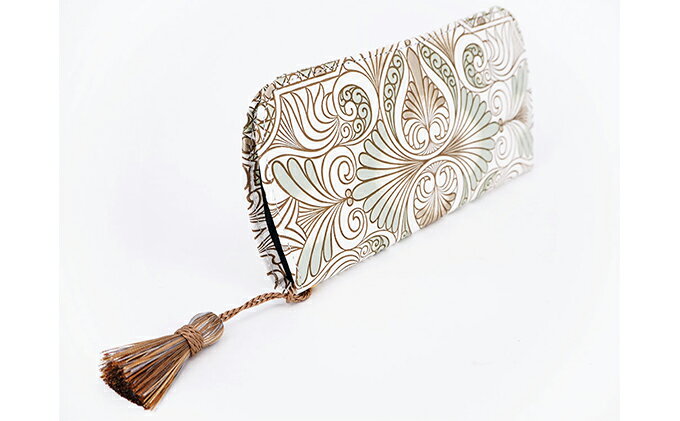 【ふるさと納税】【文庫屋大関】メガネケース　ロカイユ＜ペールカーキ＞【皮革工芸品】 ファッション小物 民芸品 　お届け：発送可能時期より順次配送 サムネイル3